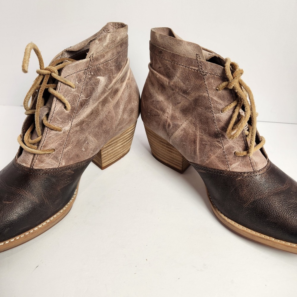 CAT Caterpillar Women's Block Heel Marlowe Two Color Booties Size 7W - Picture 5 of 6
